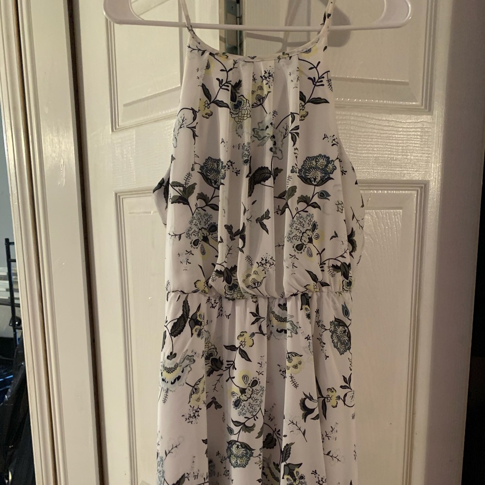 Floral dress, length to the knee, only worn once - Picture 1 of 2